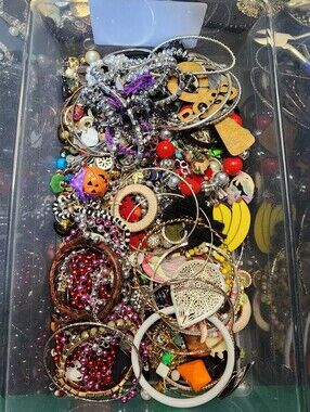 1lb Mixed  Jewelry For Crafting May Or May Not Have Matches  J090426-1